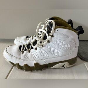 Nike Air Jordan 9 Retro Statue 302370–109 OG IX White Gold Size 12 used